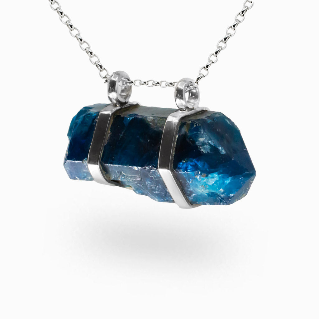 Raw blue Apatite pencil crystal necklace in sterling silver prong setting.| MADE IN EARTH