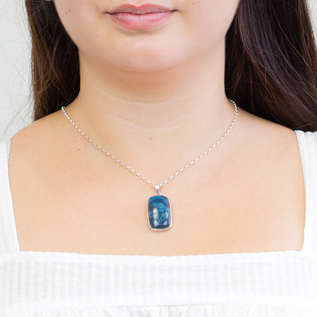 SHATTUCKITE CABOCHON NECKLACE