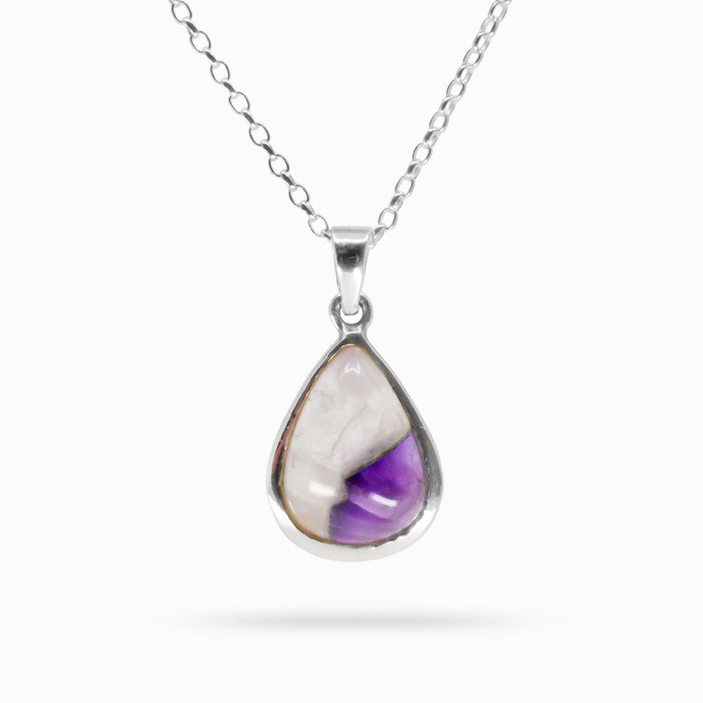 CABOCHON CHEVRON AMETHYST NECKLACE MADE IN EARTH
