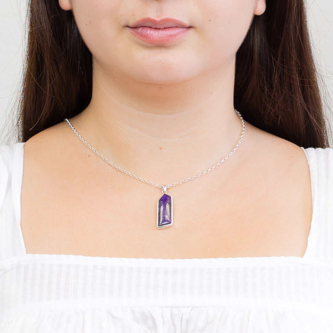 CABOCHON SUGILITE NECKLACE STERLING SILVER ON MODEL | MADE IN EARTH