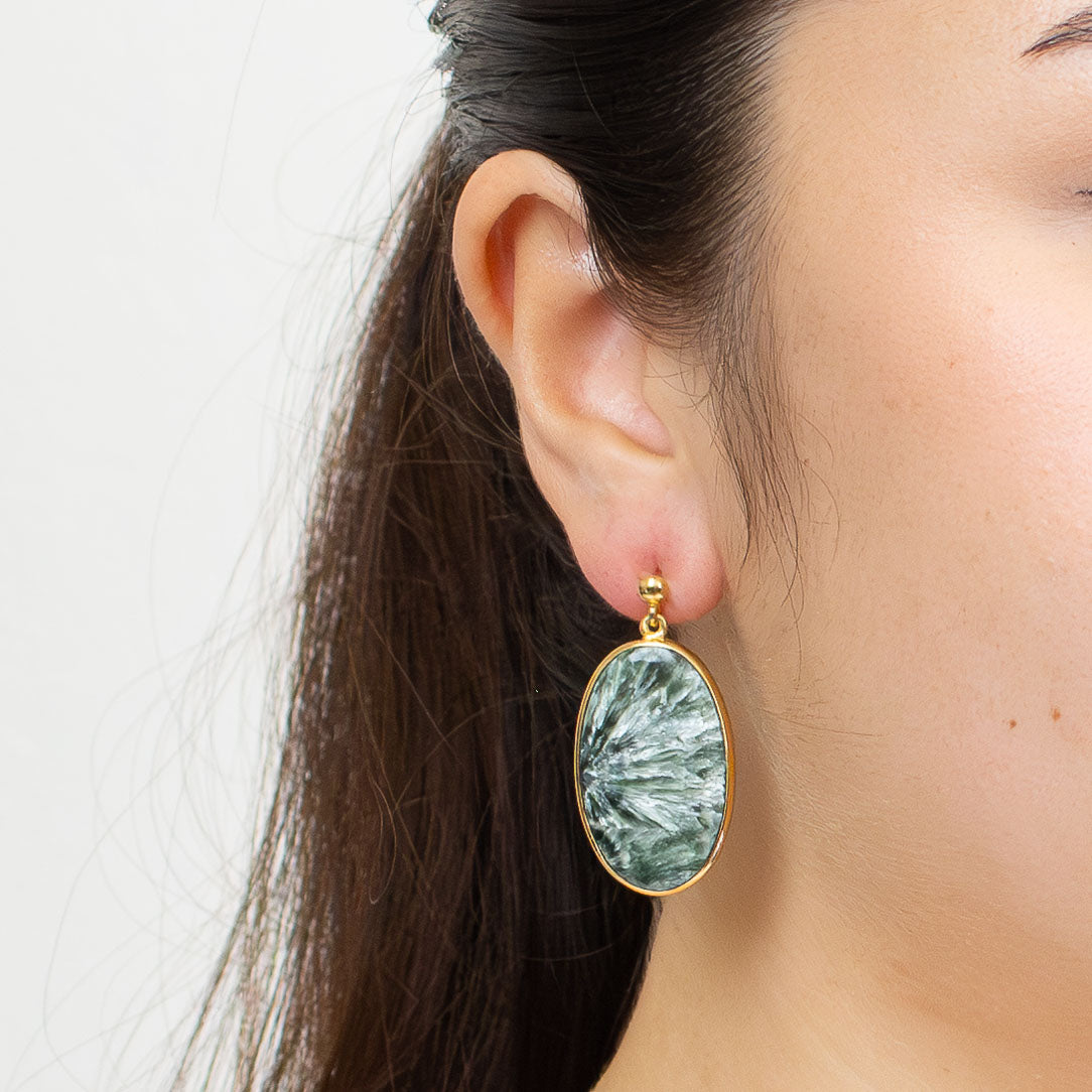 CABOCHON SERAPHINITE OVAL STUD DROP EARRING | MADE IN EARTH