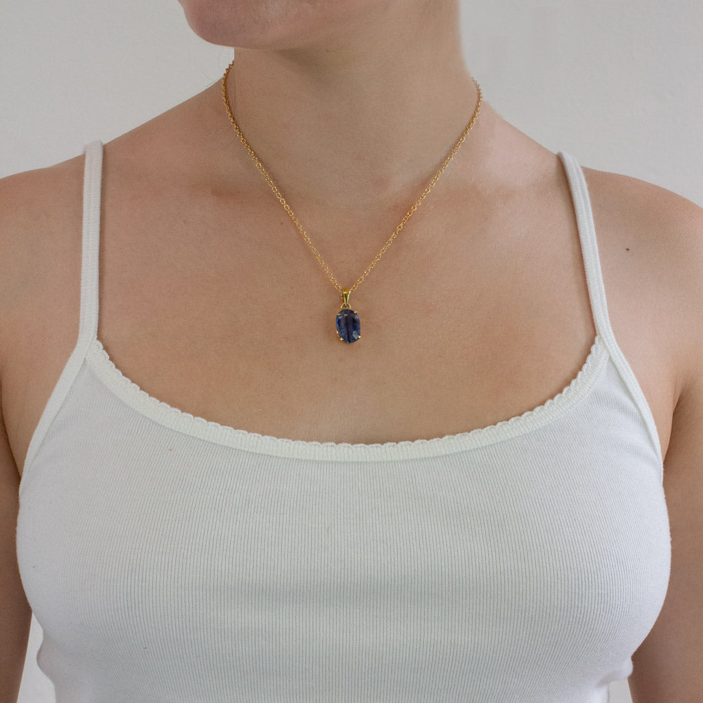 KYANITE NECKLACE ON MODEL