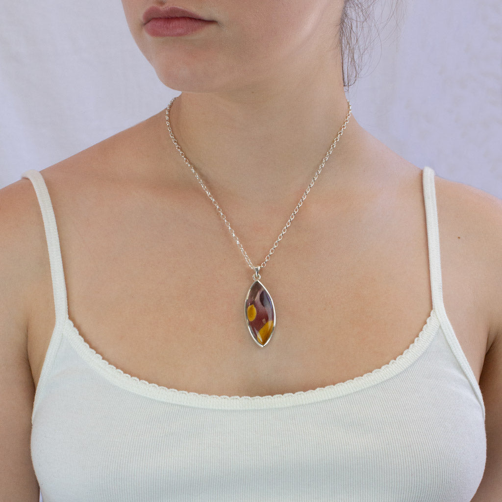 Mookaite necklace on model