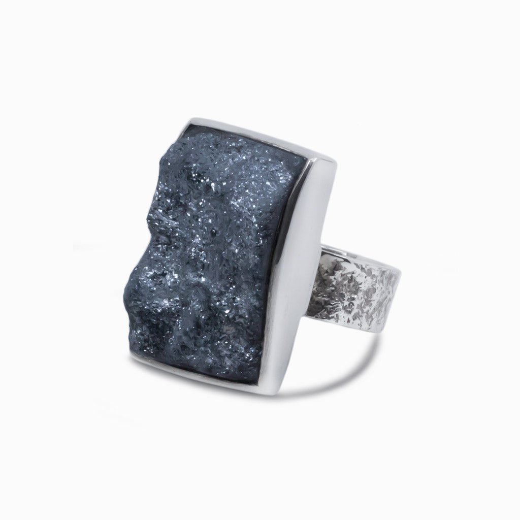 SPECULAR HEMATITE SIDE VIEW
