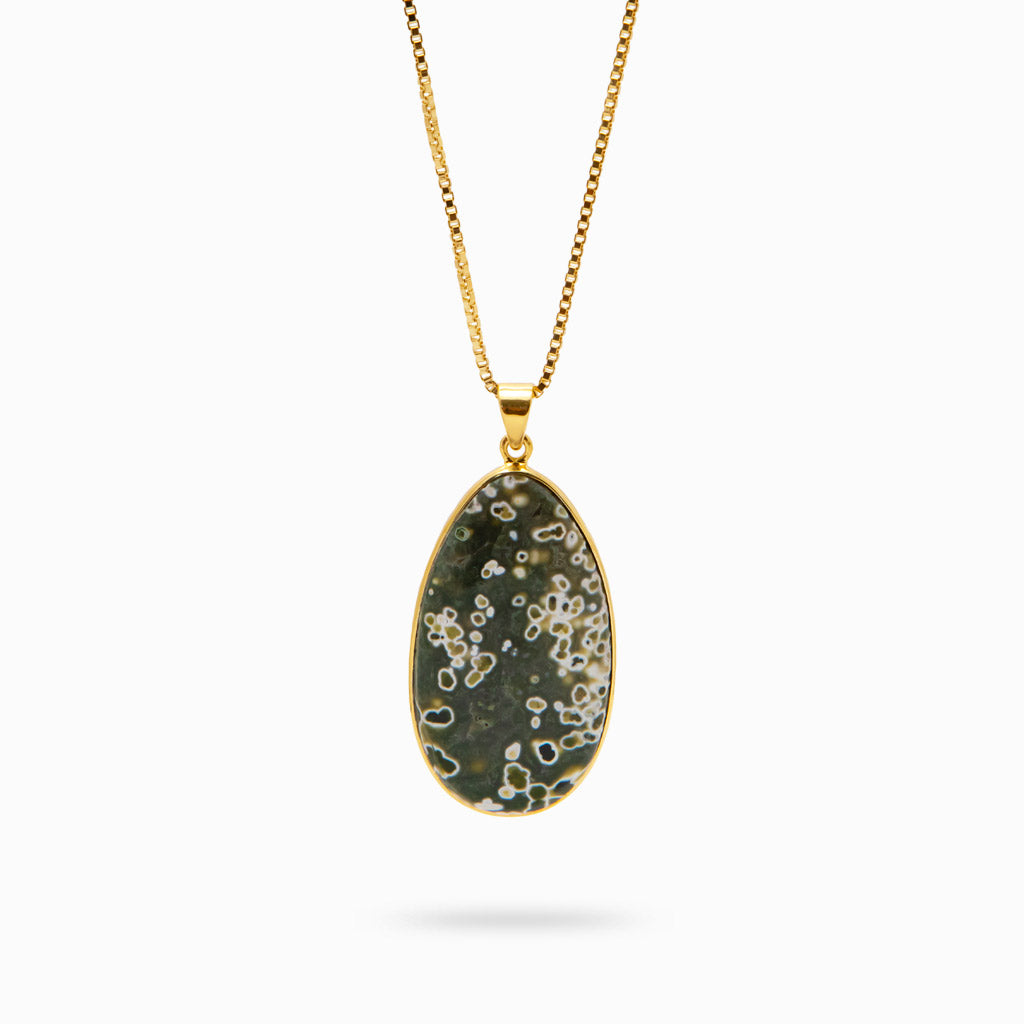 OCEAN SPRAY AGATE NECKLACEIN YELLOW GOLD VERMEIL FINISH OVER STERLING SILVER | MADE IN EARTH