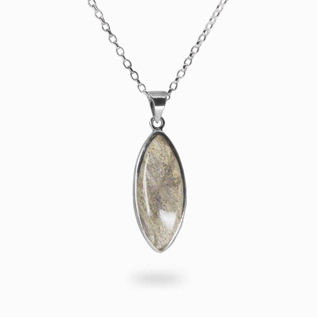 CABOCHON MARQUISE LABRADORITE NECKLACE