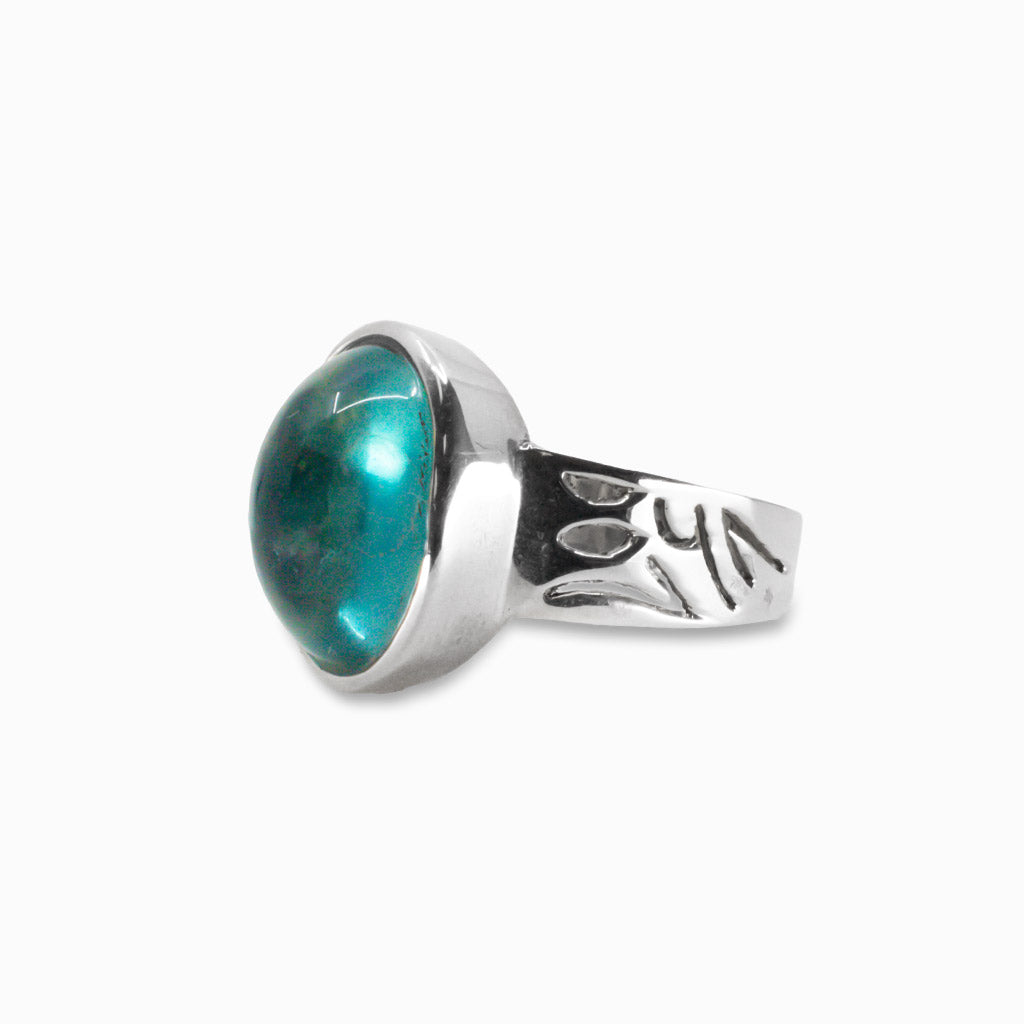 CABOCHON FLUORITE RING