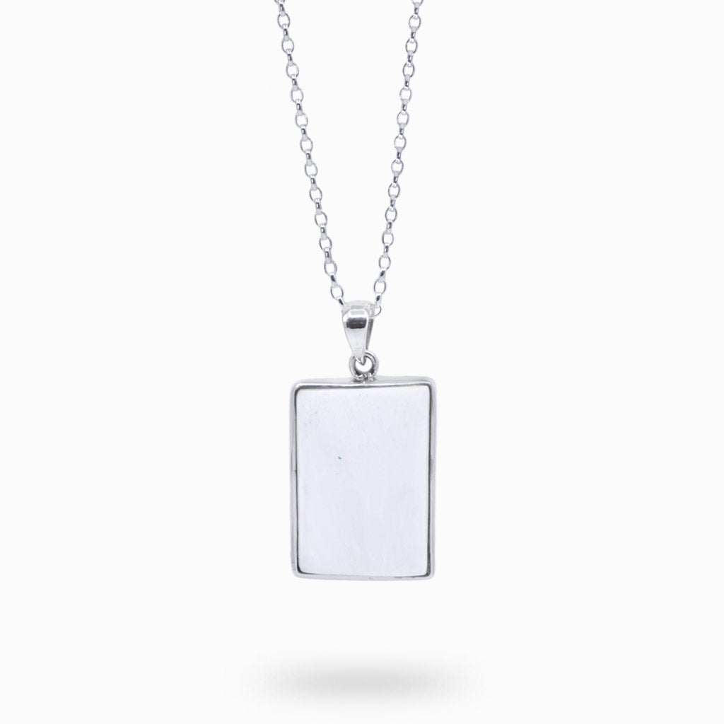 scolecite necklace