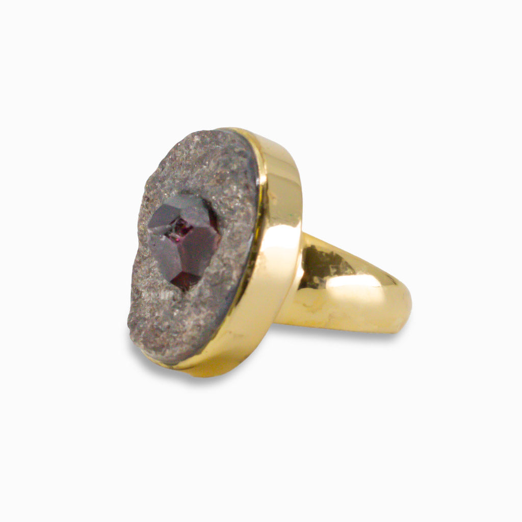 GARNET IN SCHIST IN VERMEIL RING