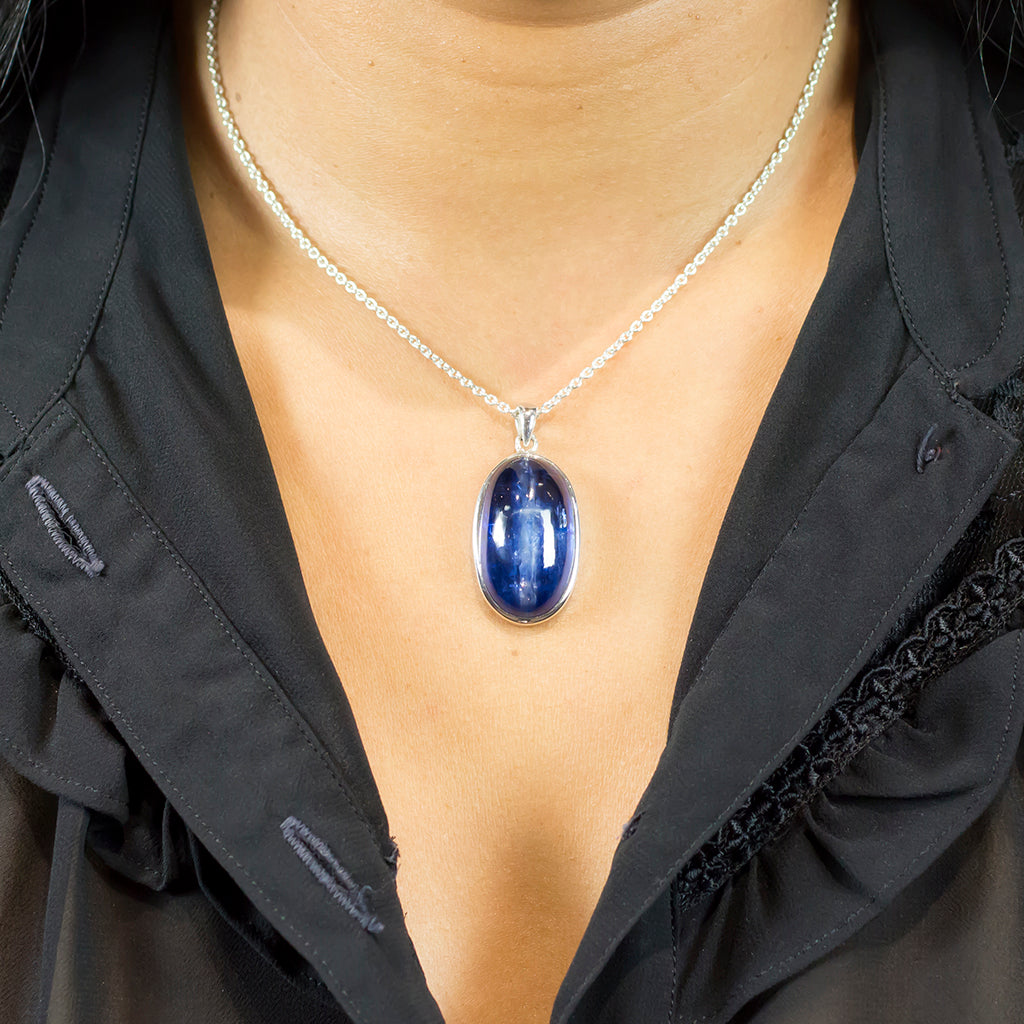 Model Wearing Dark Blue Oval Kyanite Necklace