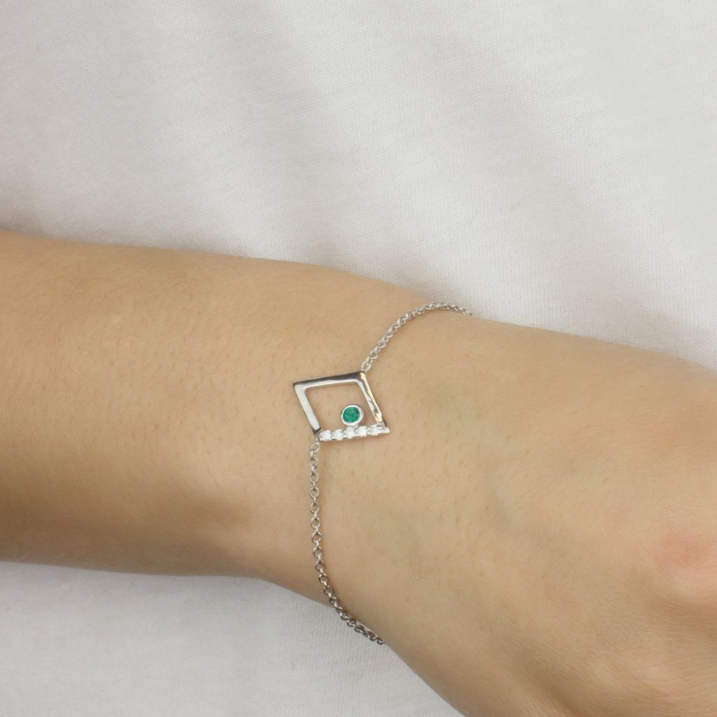 Diamante: Emerald & Diamond Bracelet on Model