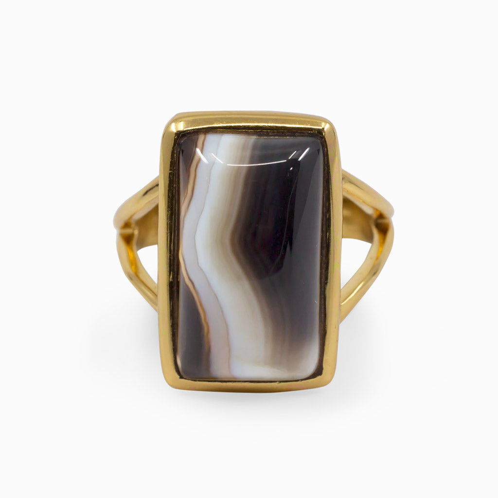 Brown Shades Banded Agate Ring Made in Earth