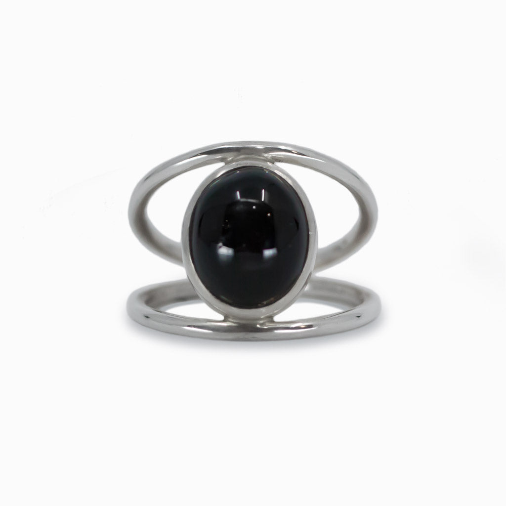 Cabochon Oval Black Star Diopside ring