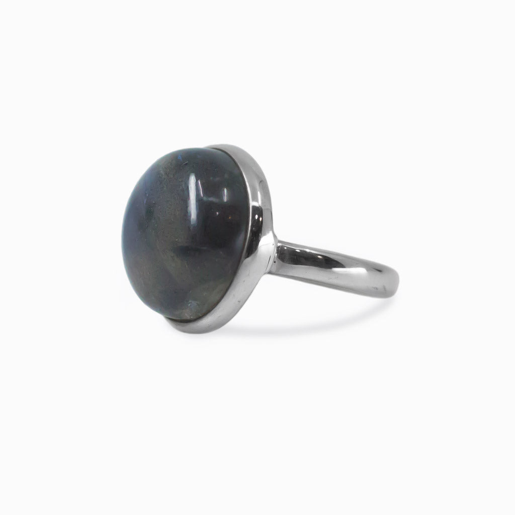 Round Cabochon Labradorite ring
