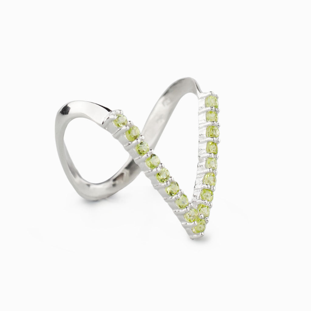 Peridot V-Ring