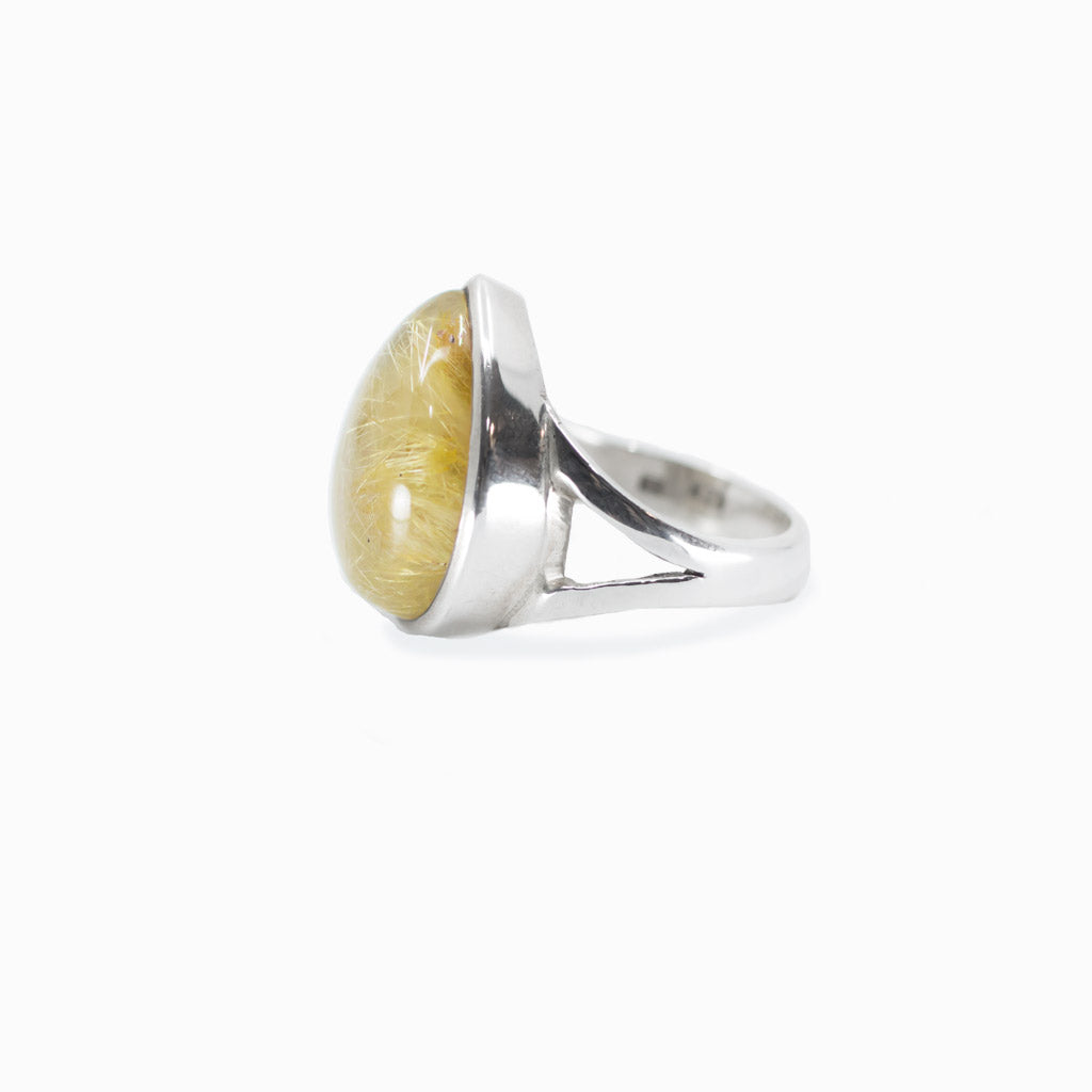 Rutilated quartz cabochon ring