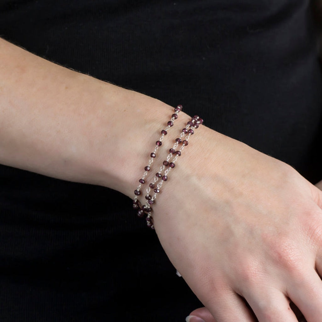Garnet beaded chain bracelet on Model