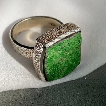 Uvarovite (Green Garnet)