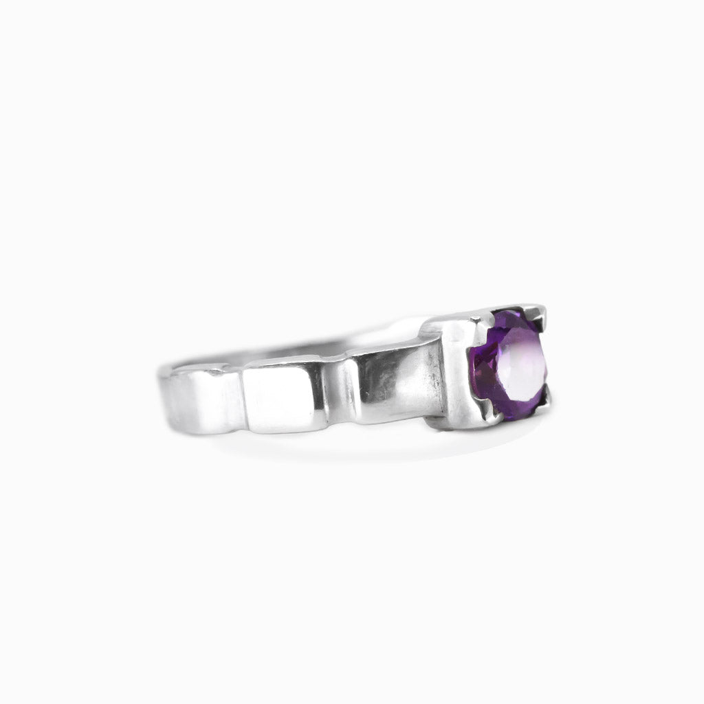 Amethyst square ring in sterling silver. Faceted purple gemstone ring with modern shape.