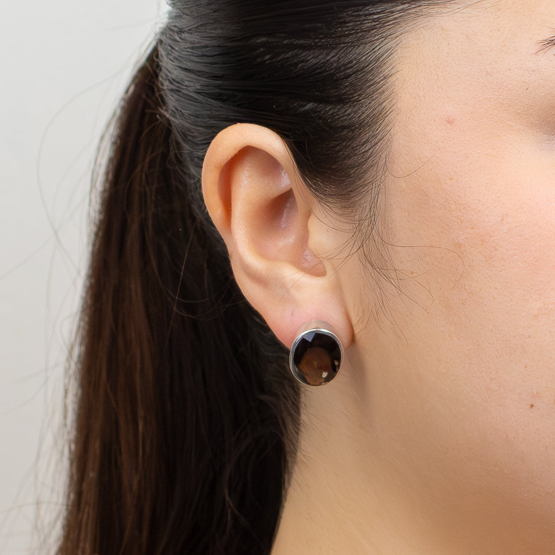 FACETED SMOKEY QUARTZ STUD EARRINGS ON MODEL | MADE IN EARTH 