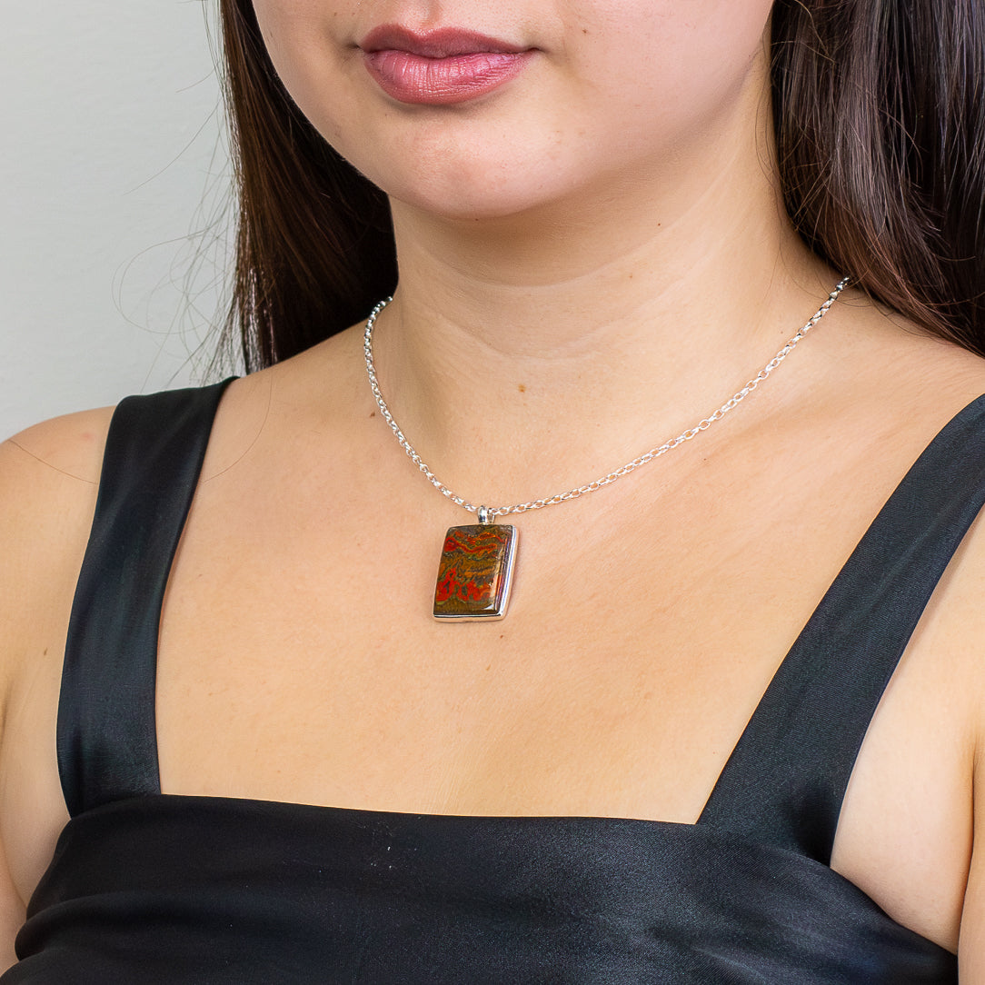 Seam Agate Necklace