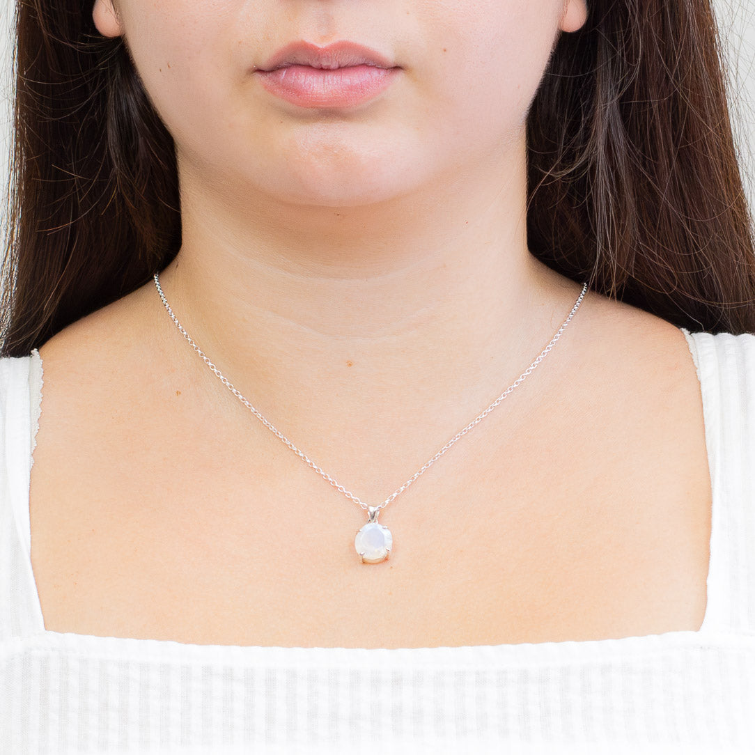 FACETED RAINBOW MOONSTONE NECKLACE ROUND STERLING SILVER | MADE IN EARTH  ON MODEL