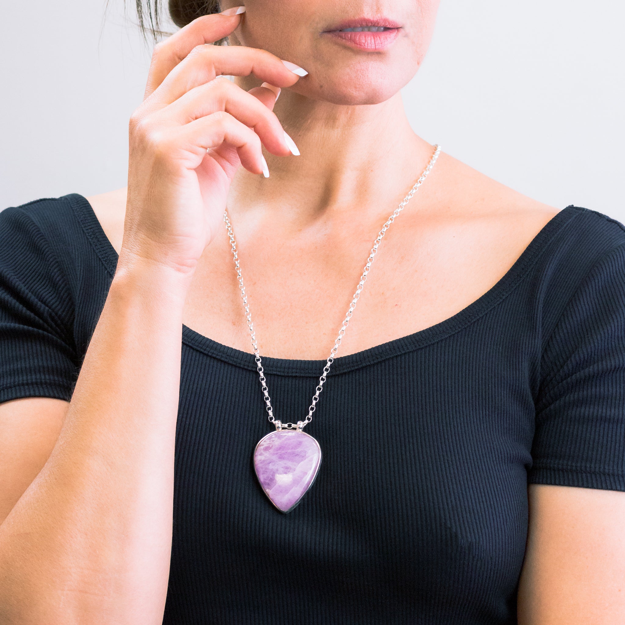CABOCHON KUNZITE NECKLACE