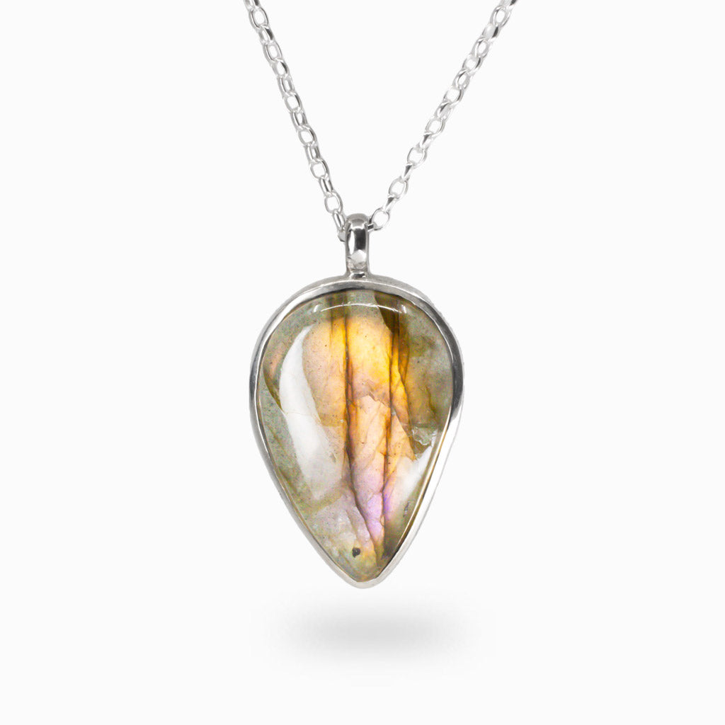 CABOCHON PURPLE LABRADORITE TEAR BEZEL MADE IN EARTH