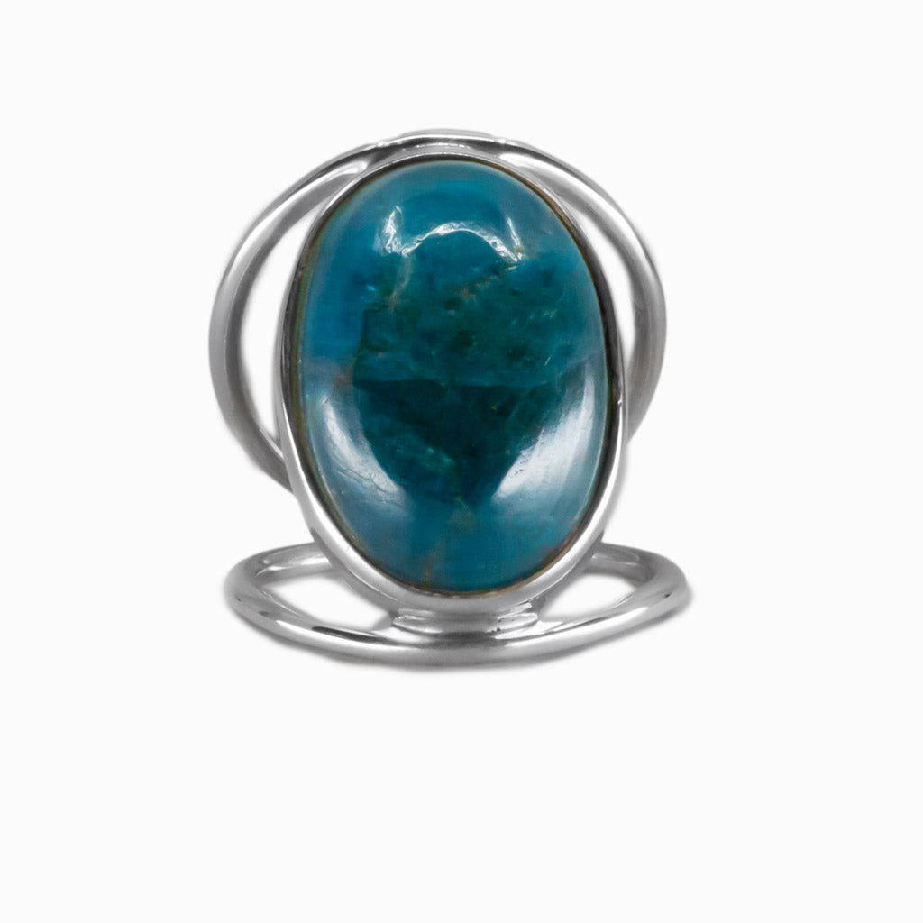 Blue Apatite cabochon ring in a sterling silver split bezel | MADE IN EARTH 