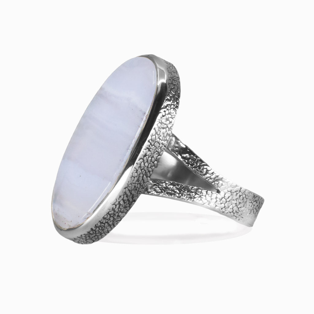 CABOCHON OVAL BLUE LACE AGATE FRONT0-MADE IN EARTH