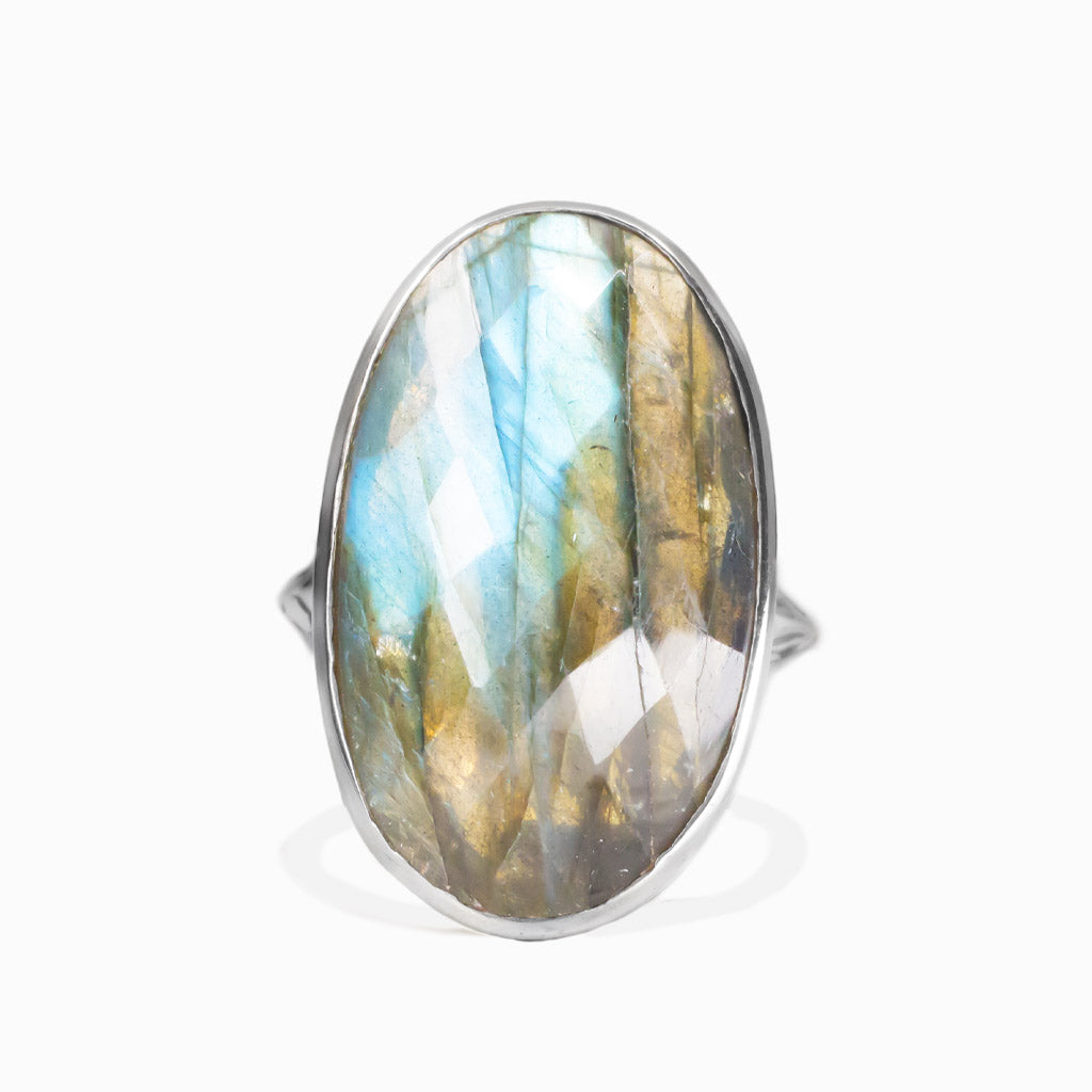 FACETED LABRADORITE OVAL RING WITH  DESIGNED BAND STERLING SILVER | MADE IN EARTH