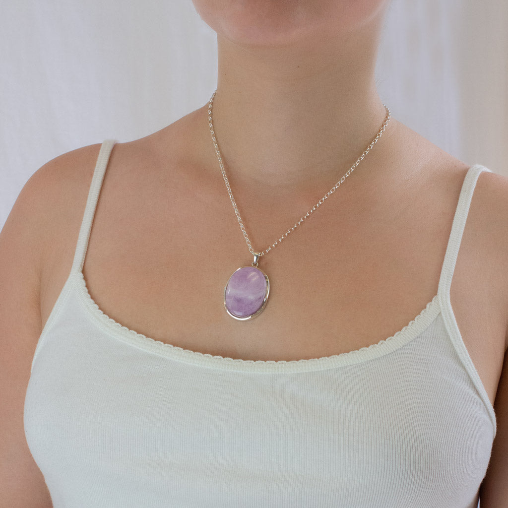 Cabochon Oval Kunzite necklace on model