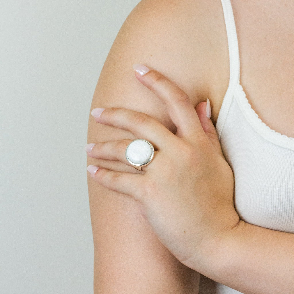 Scolecite ring on model