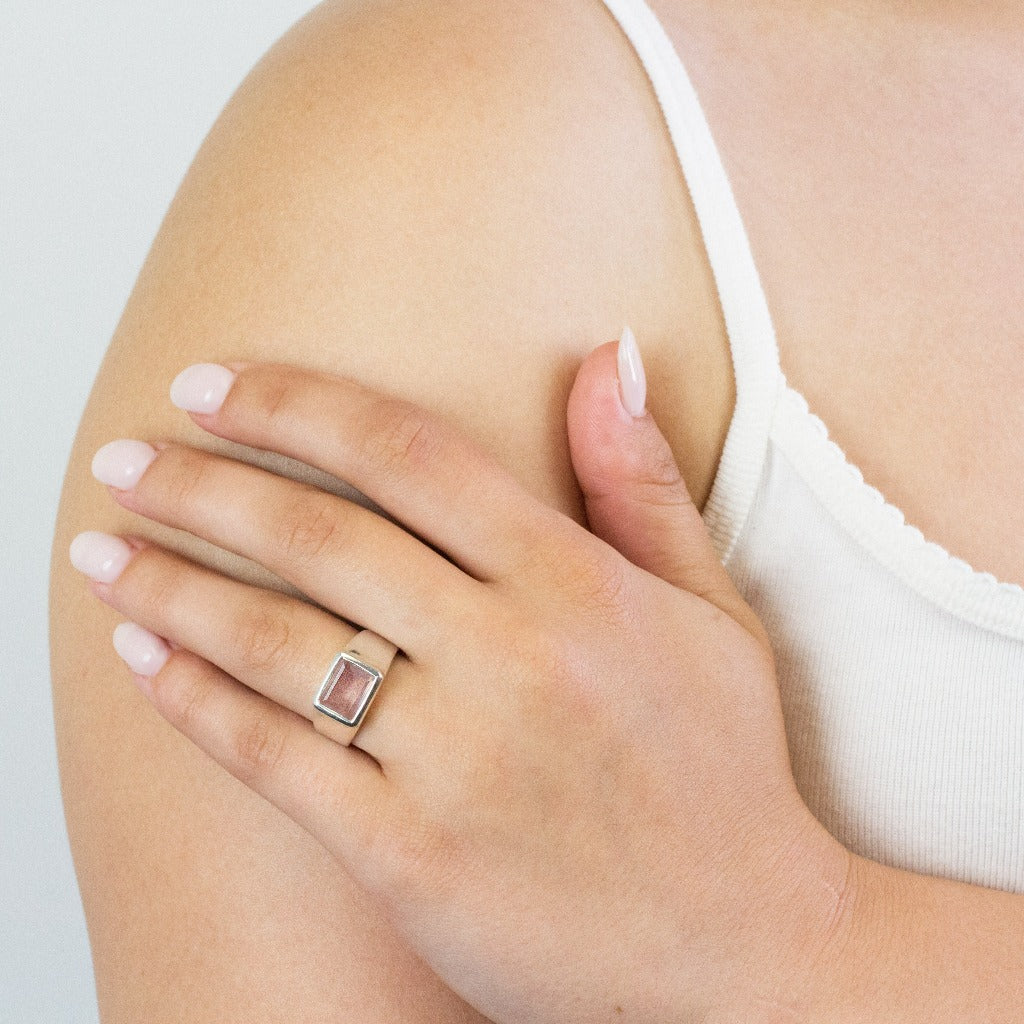 Rose Quartz ring on model