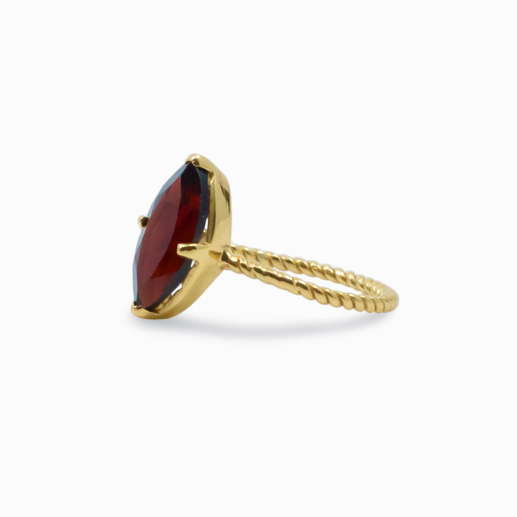  Faceted Garnet ring