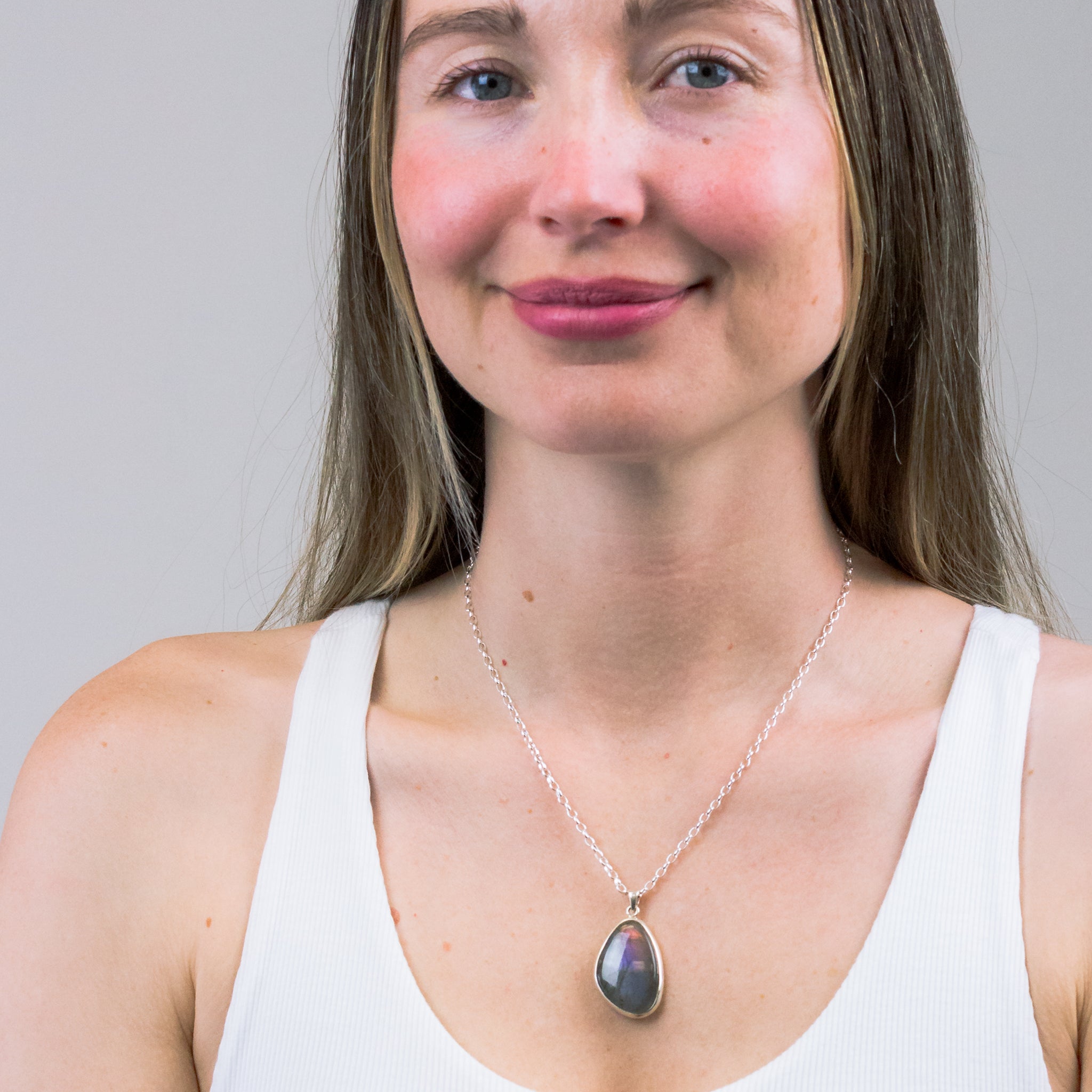 ORGANIC LABRADORITE CABOCHON BEZEL NECKLACE ON MODEL | MADE IN EARTH