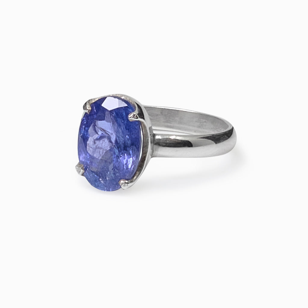 Faceted Oval Tanzanite ring