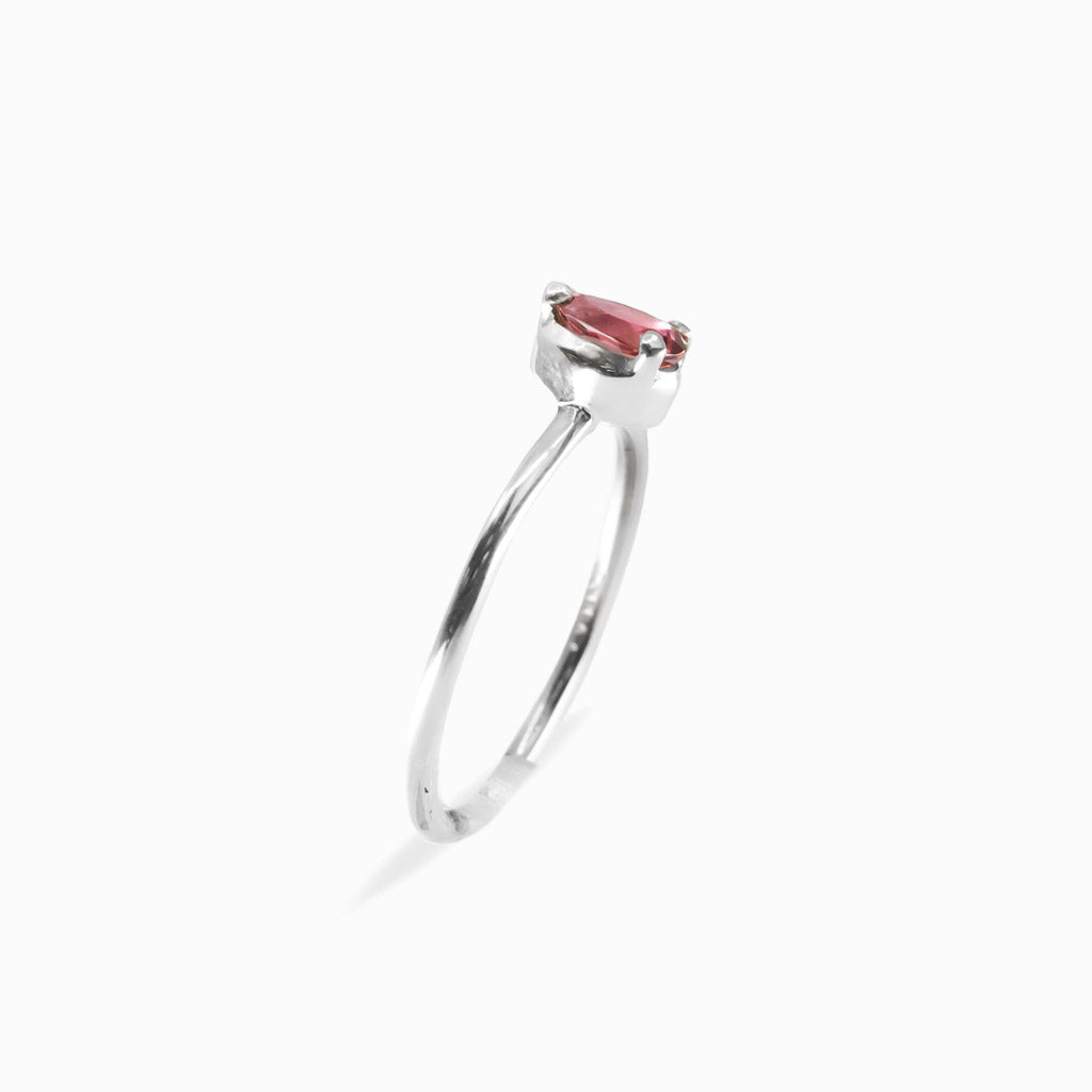 Pear-shaped faceted Pink Tourmaline ring in polished 925 sterling silver with a three-prong setting and slender silver band.