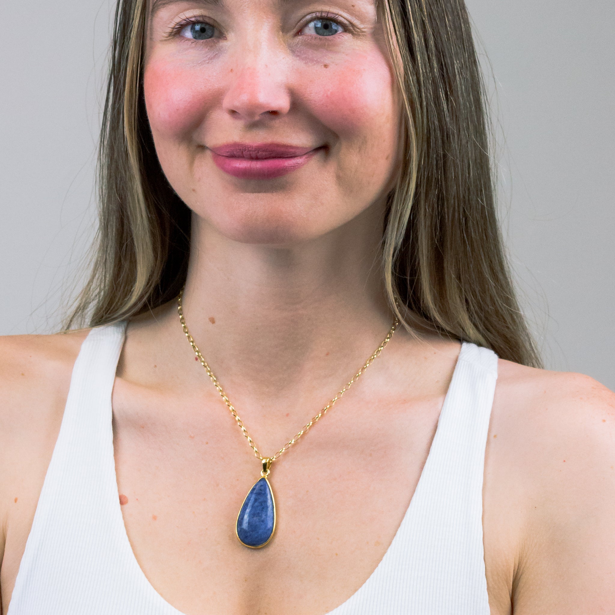 SODALITE NECKLACE  YELLOW GOLD VERMEIL FINISH ON MODEL