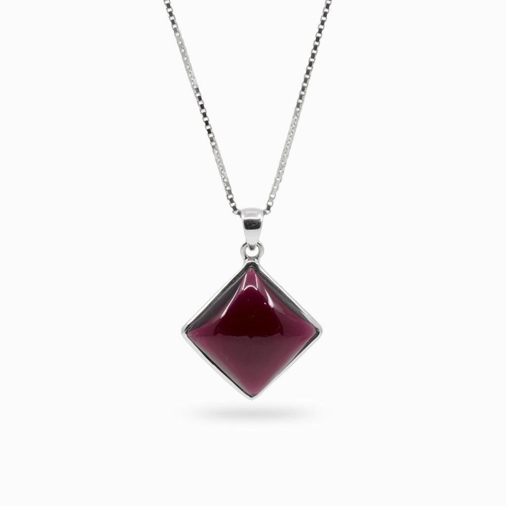 Diamond Cabochon Garnet Necklace Made in Earth