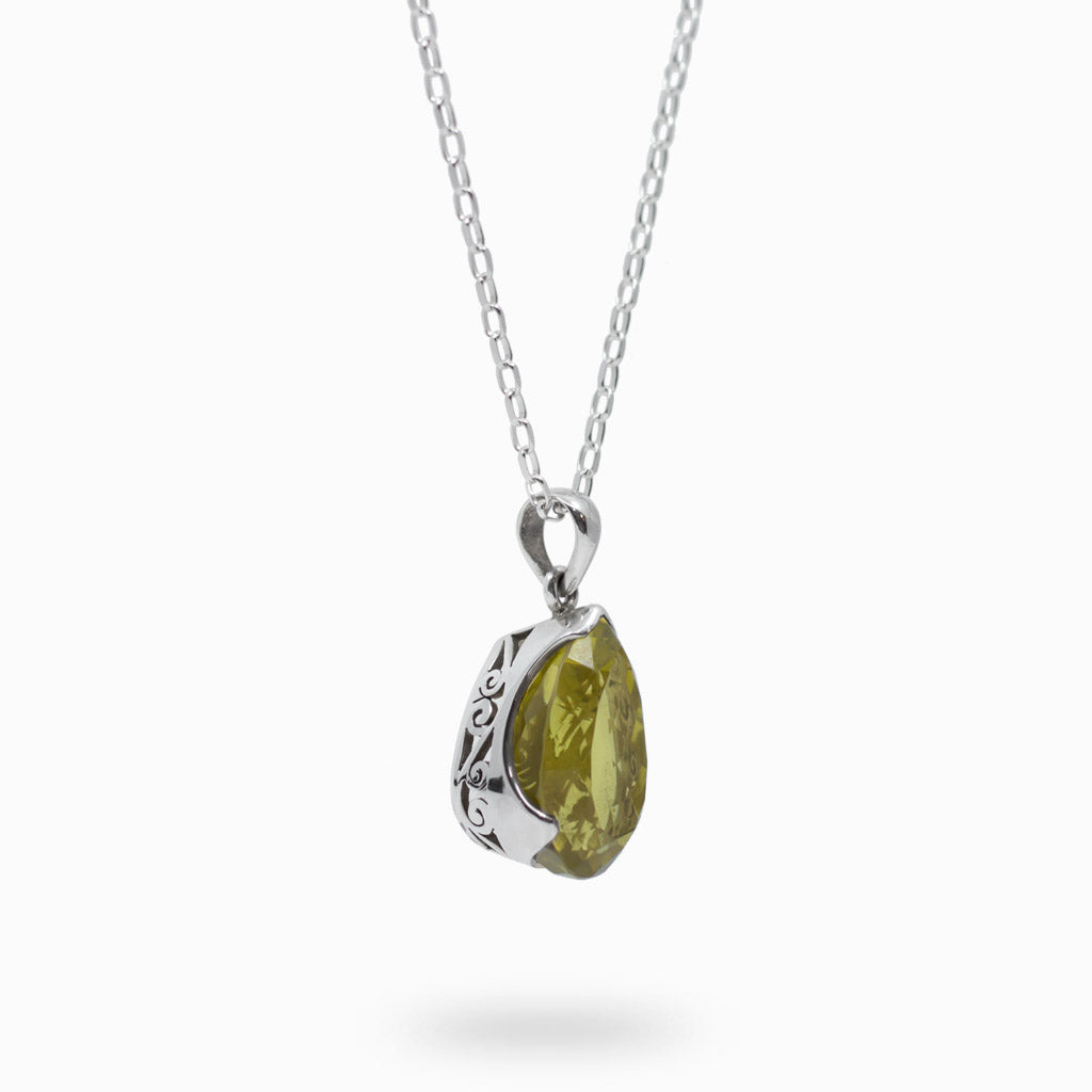 SIDE OF LEMON QUARTZ NECKLACE