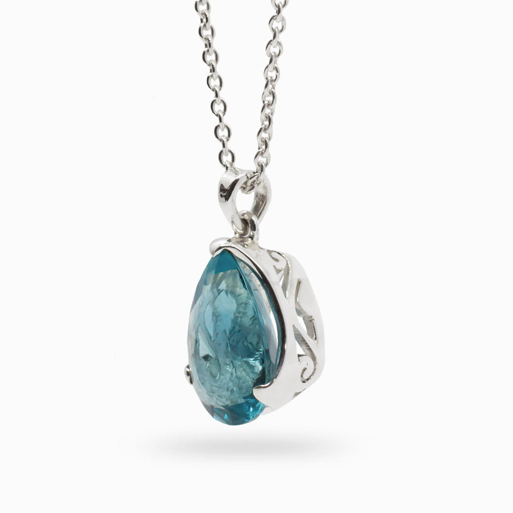 Fluorite Pendant filigree on side